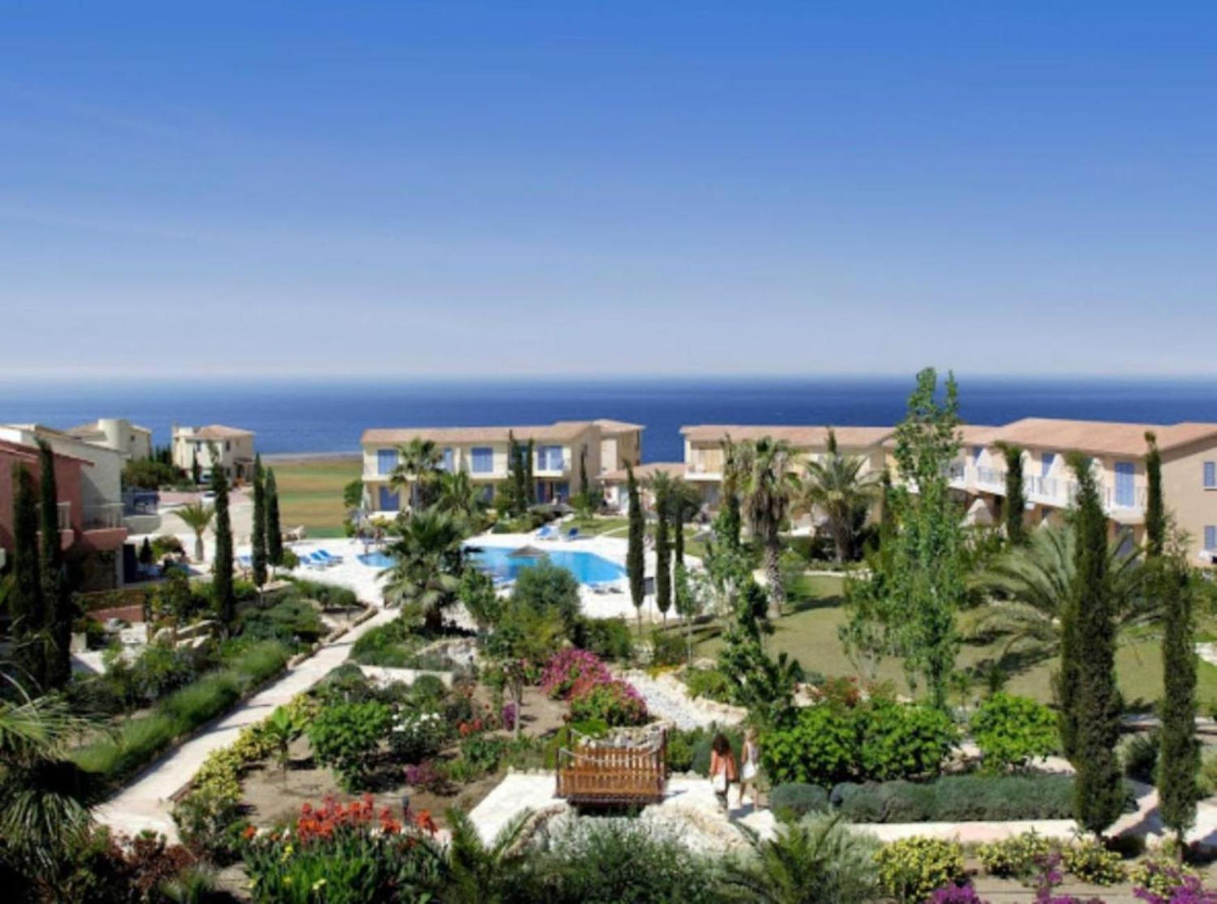 H&o Regina Garden Ap New In Paphos!